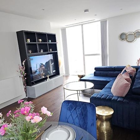 2 Bed Luxurious Apartments Canary Wharf London Ngoại thất bức ảnh