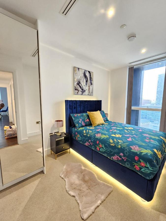 2 Bed Luxurious Apartments Canary Wharf London Ngoại thất bức ảnh